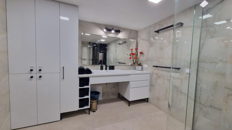 Goldcentral NEOcity B6 apartment in central Budapest